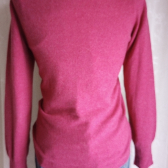 Up-Cycled Brora Scottish Cashmere Crewneck Sweater Dark Berry Pink - Picture 8 of 13